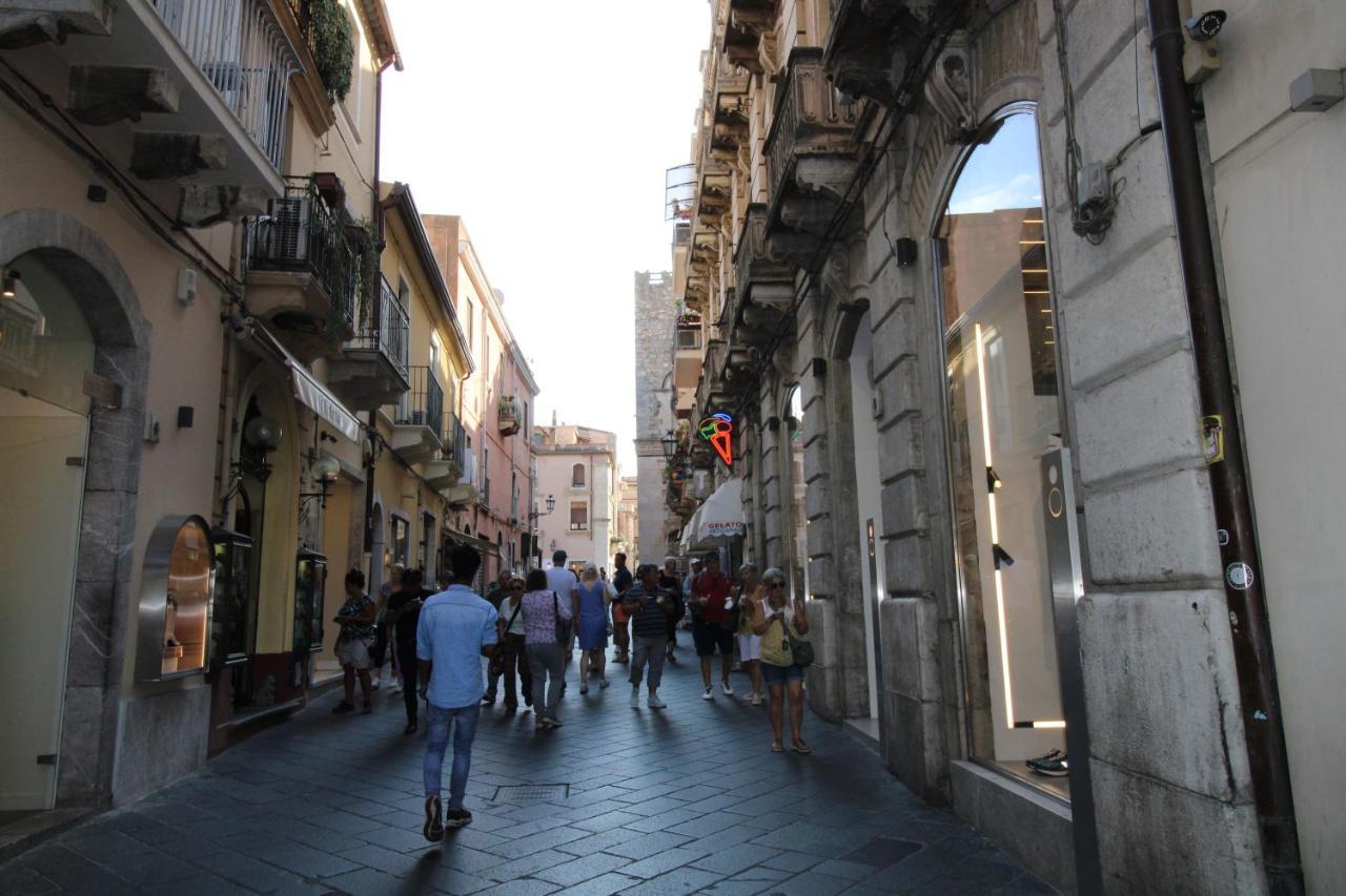 C'Est La Vie Taormina Lägenhet Exteriör bild