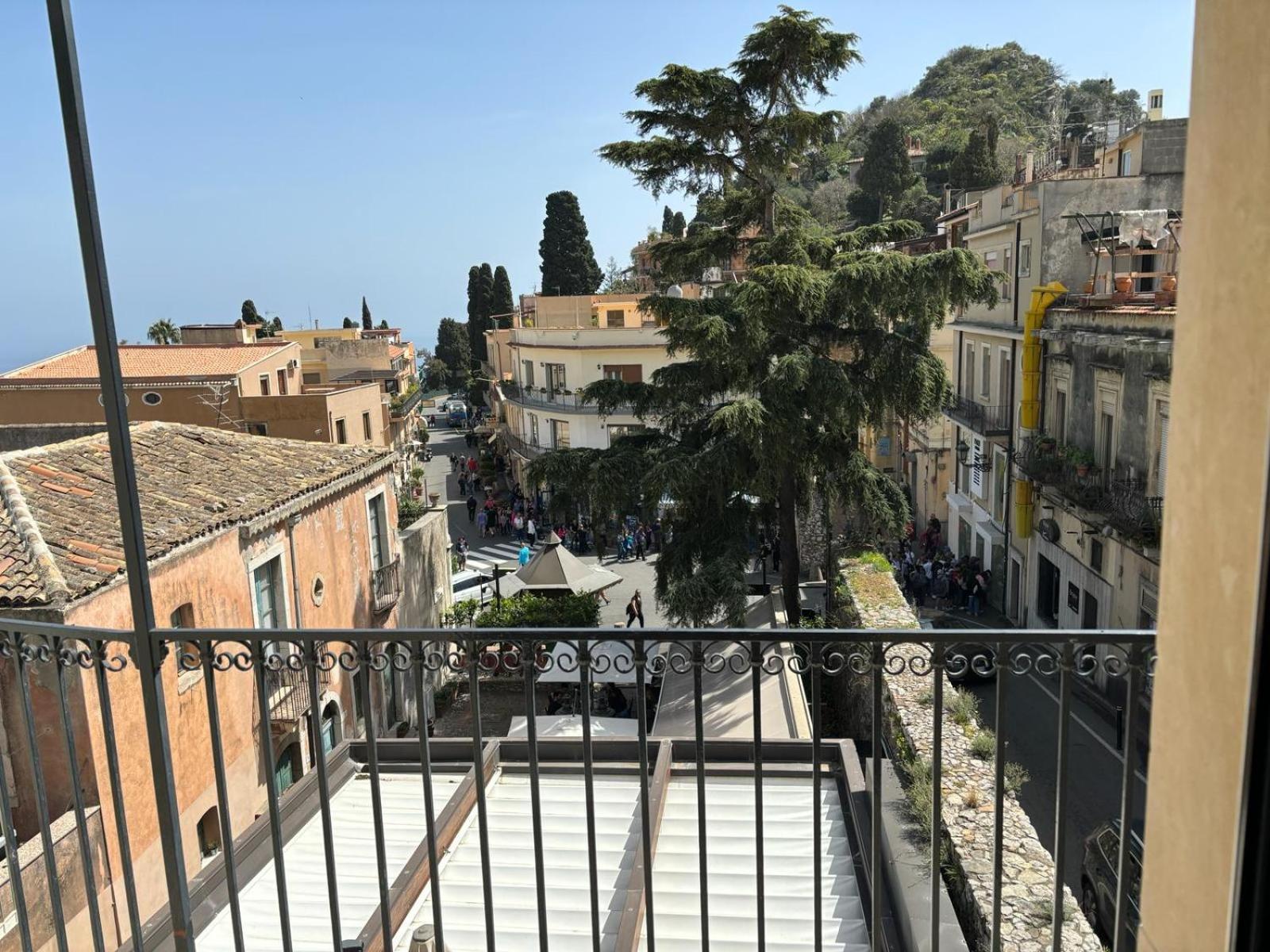 C'Est La Vie Taormina Lägenhet Exteriör bild